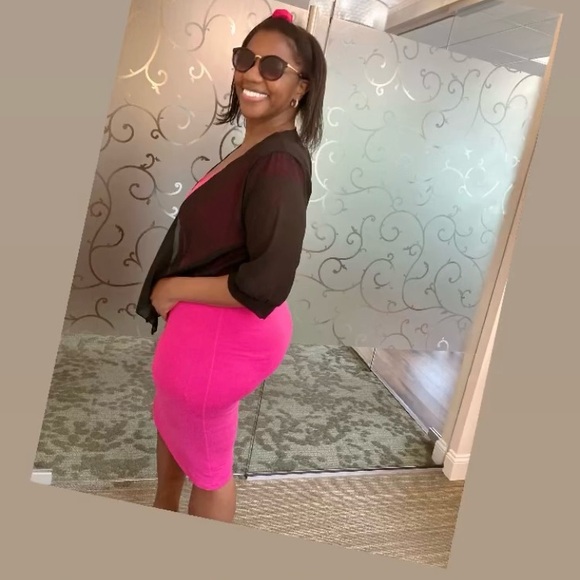 Hello, Meet Your Posher - Picture 8 of 10